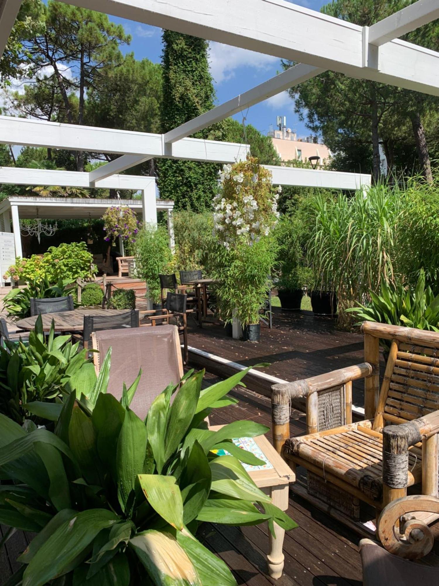 Hotel Saraceno Resort With Private Beach Milano Marittima Exterior photo